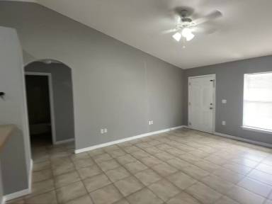 Main picture of 2765 Courtland Blvd