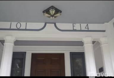 Main picture of 101 E 14th St