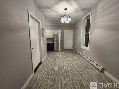 Main picture of 222 Broadway