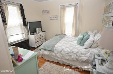 Main picture of 431 Faneuil St