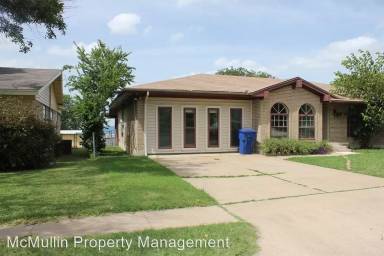 Main picture of 1405 E Robertson Ave