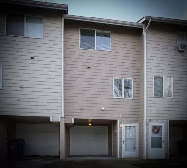 Main picture of 2142 Maplewood Dr S