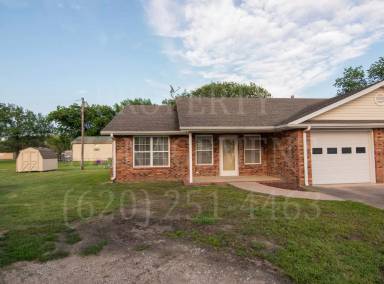Main picture of 813 Shawnee St