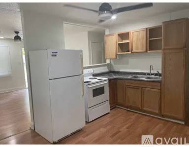 Main picture of 870 Carson Ave