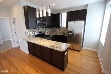 Main picture of 913 S Western Ave