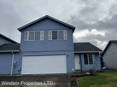 Main picture of 33049 NW Meersburg St