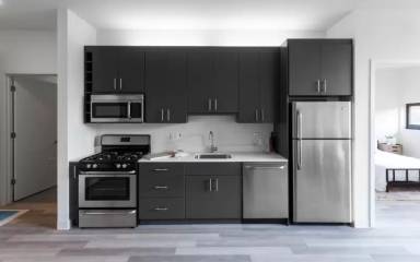 Main picture of 2215 N Milwaukee Ave