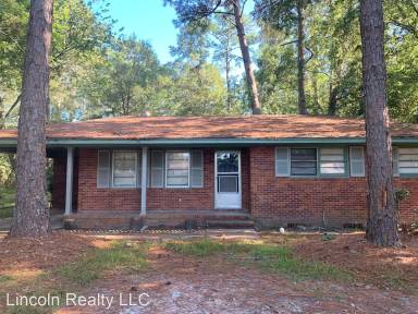 Main picture of 423 University Dr