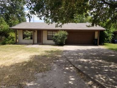 Main picture of 1100 Taurus Cir