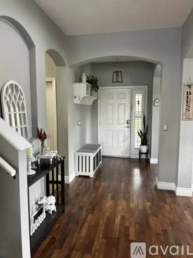 Main picture of 10879 Newbridge Dr