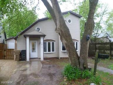 Main picture of 2817 Union St