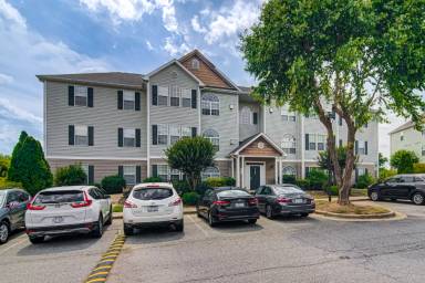 Main picture of 6105 Hedgecock Cir