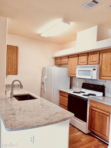 Main picture of 18939 E Warren Cir