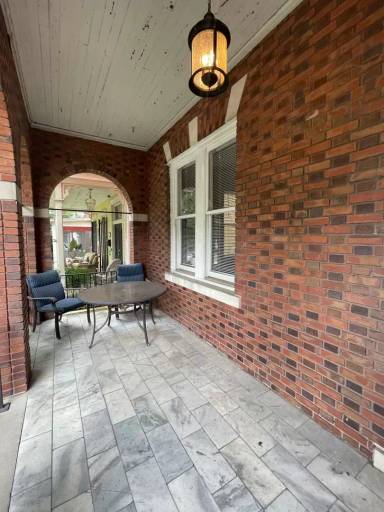 Main picture of 1003 E Park Ave