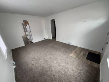 Main picture of 2000 S Duluth Ave