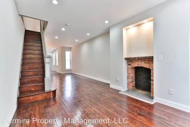 Main picture of 900 S East Ave