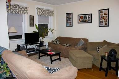 Main picture of 447 Park Dr
