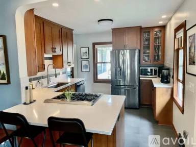 Main picture of 3953 44th Ave S