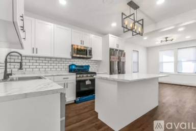 Main picture of 43 Ashmun St