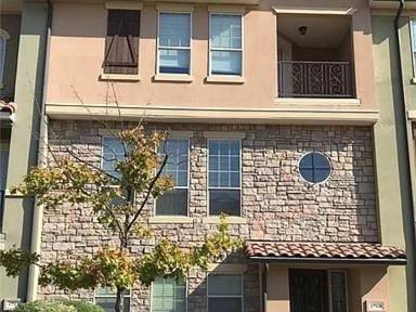 Main picture of 6760 Plaza Via