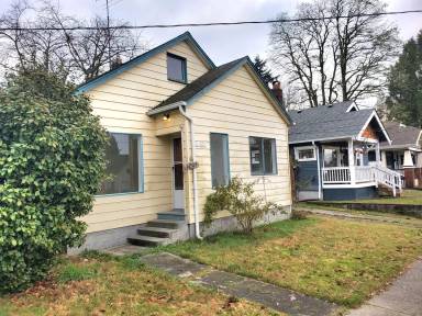 Main picture of 1205 S Adams St