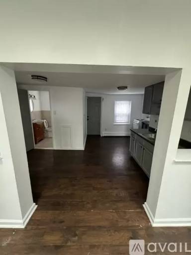 Main picture of 424 E Girard Ave