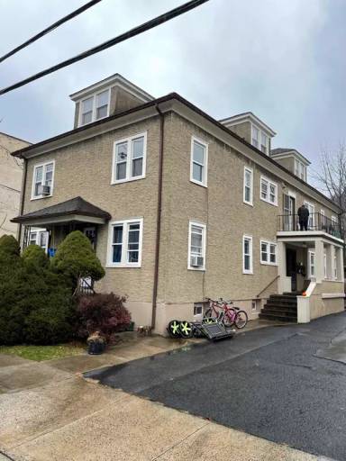 Main picture of 67 Saratoga Ave