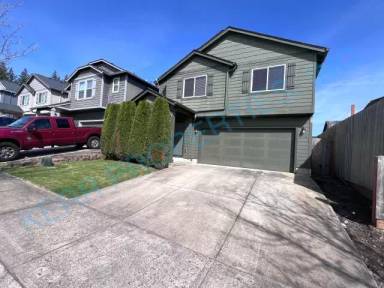 Main picture of 15516 Steens Ave