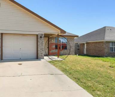 Main picture of 1623 Yuma Trl