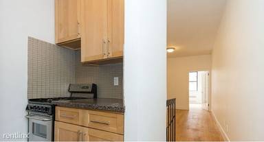Main picture of 230 E 83rd St