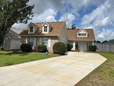 Main picture of 398 Mirabelle Dr