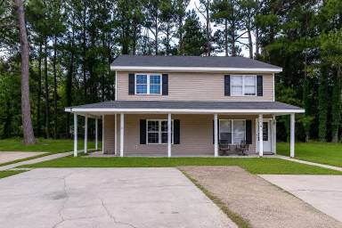 Main picture of 205 Plantation Rd