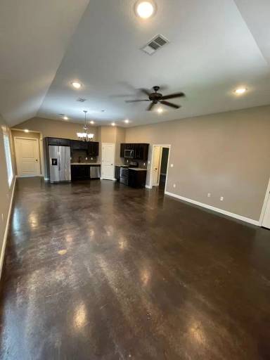 Main picture of 333 Wolf Den Dr