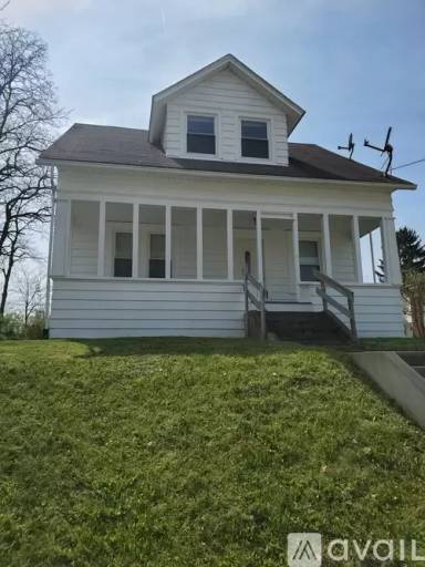 Main picture of 352 31st St NW