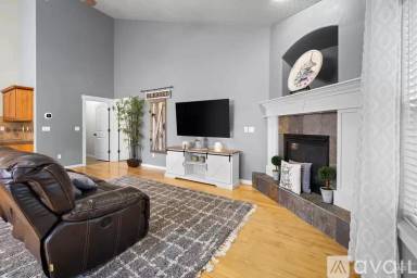 Main picture of 12805 W Berghan St