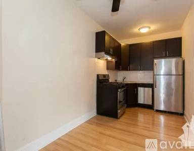 Main picture of 426-36 W Surf St Apartments