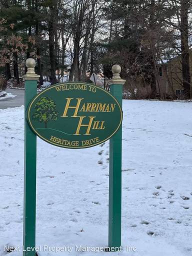 Main picture of 8 Heritage Dr
