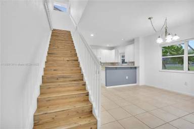 Main picture of 1813 NW 74th Way