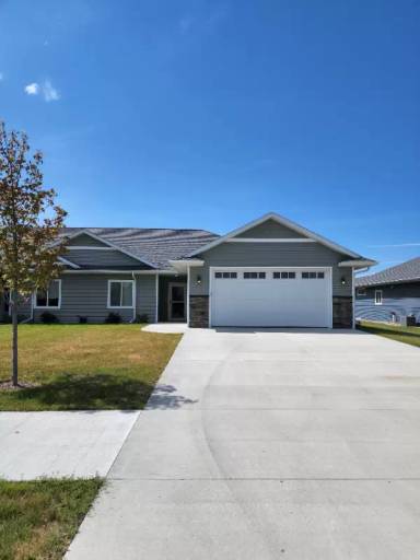 Main picture of 950 Anderson Way