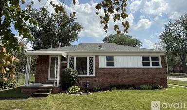 Main picture of 30389 Hathaway St