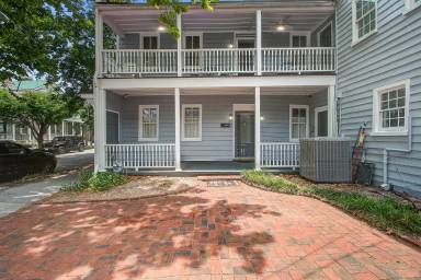Main picture of 5 Bull St