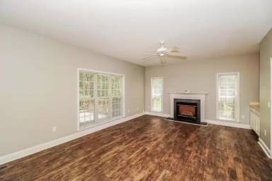 Main picture of 305 Wednesbury Blvd