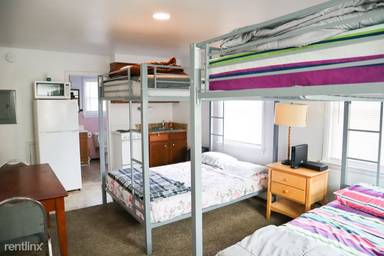 Main picture of 703 Saint Louis Ave