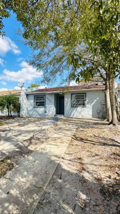Main picture of 2443 Rio Pinar Lakes Blvd