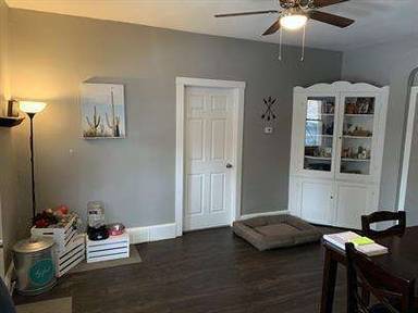 Main picture of 216 W 2nd St