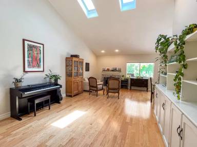 Main picture of 194 Charro Ave