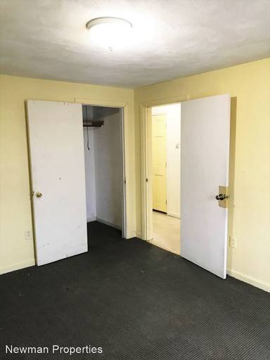 Main picture of 202 Lexington St