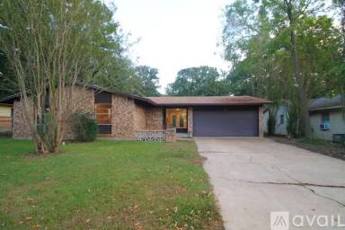 Main picture of 3455 W Houston St