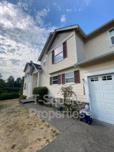 Main picture of 1929 144th Pl SW