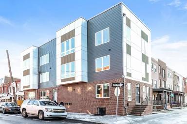Main picture of 953 Belmont Avenue Unit 1